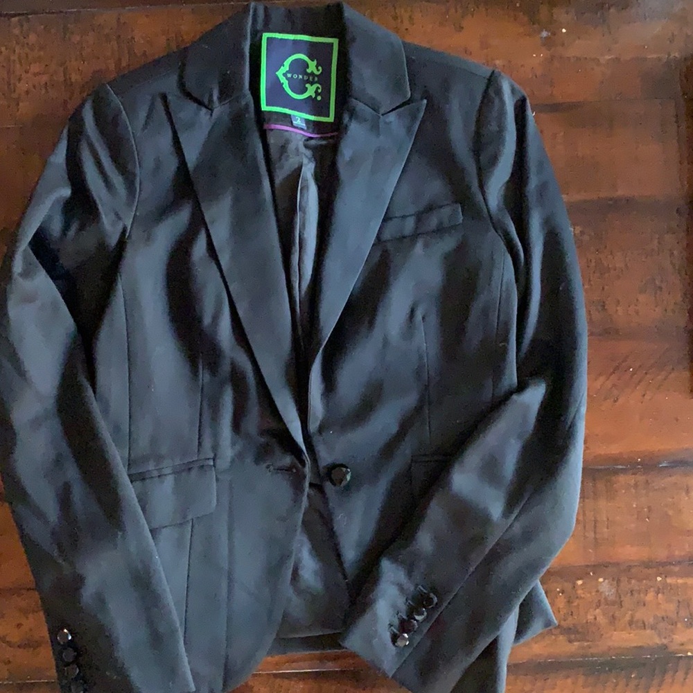 C Wonder Size 2 Tuxedo Excellent Condition - image 1